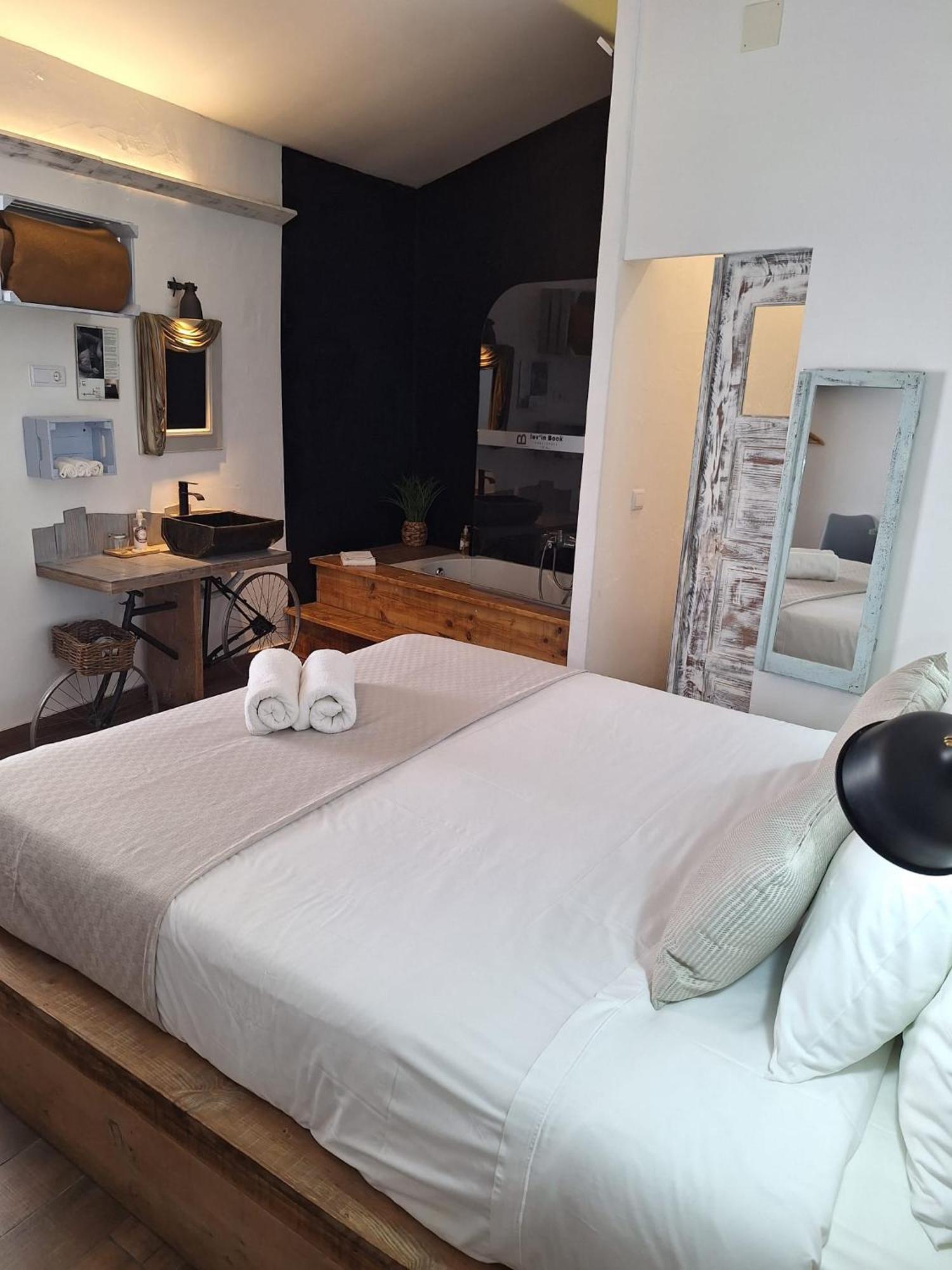 Lovin Book Guesthouse Obidos Bagian luar foto